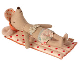 Air mattress with polka dots for mice - Red - Maileg