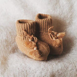 Knitted baby booties - Noisette